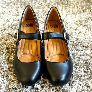 Sofft Leslie Mary Jane Rounded Toe Pumps in Black